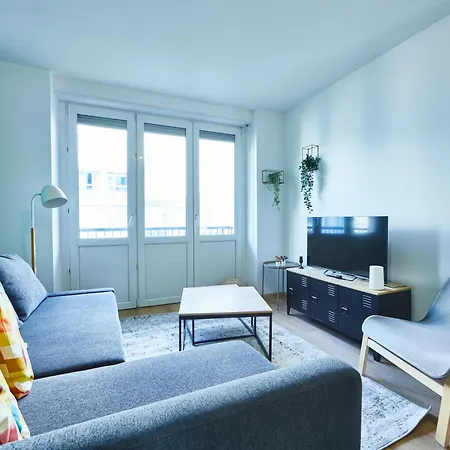 Be-2d Joli 3 Pieces Equipe Pour 1-4 Pers 2eme Etage Au Centre De