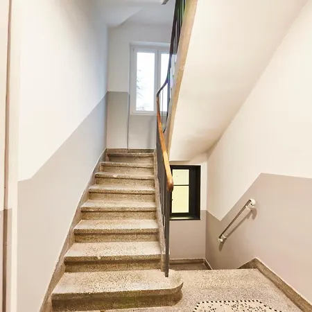Apartment Be-2d Joli 3 Pieces Equipe Pour 1-4 Pers 2eme Etage Au Centre De Mülhausen